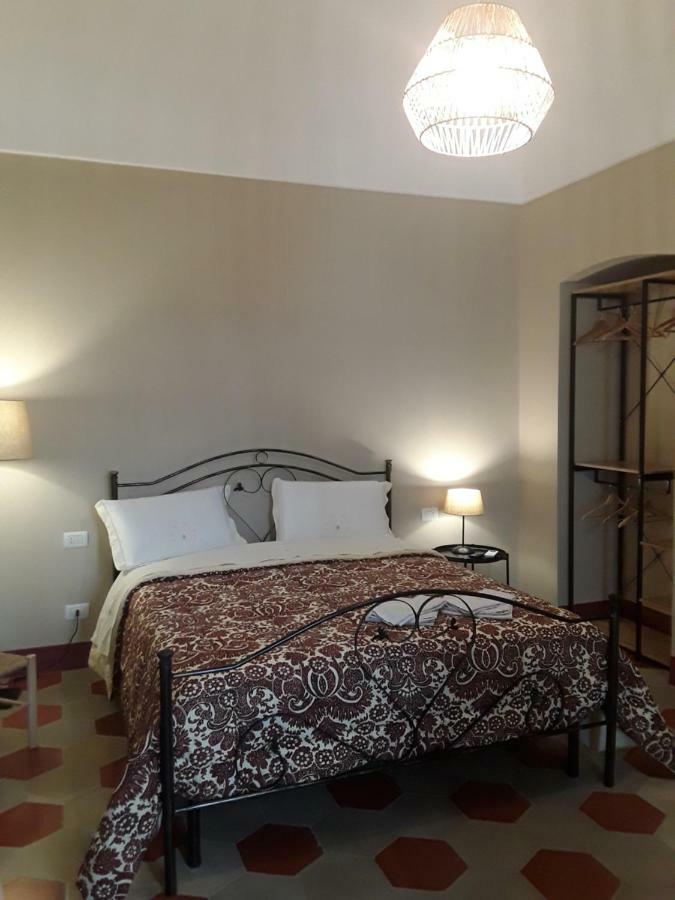 Bed and Breakfast Dimora Don Francesco Alberobello Exterior foto